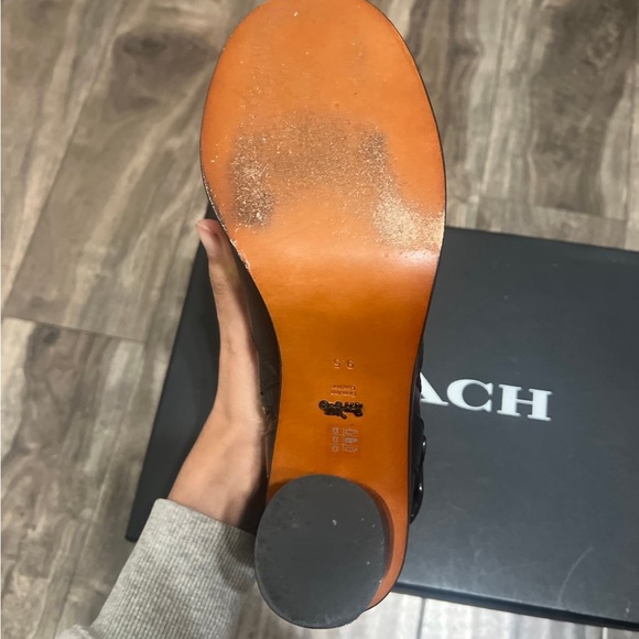 Only used twice authentic leather coach ankle boots - Picture 4 of 6